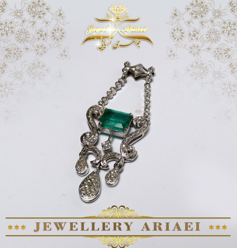 مدال زمرد مدل آویز اشک کد 151
