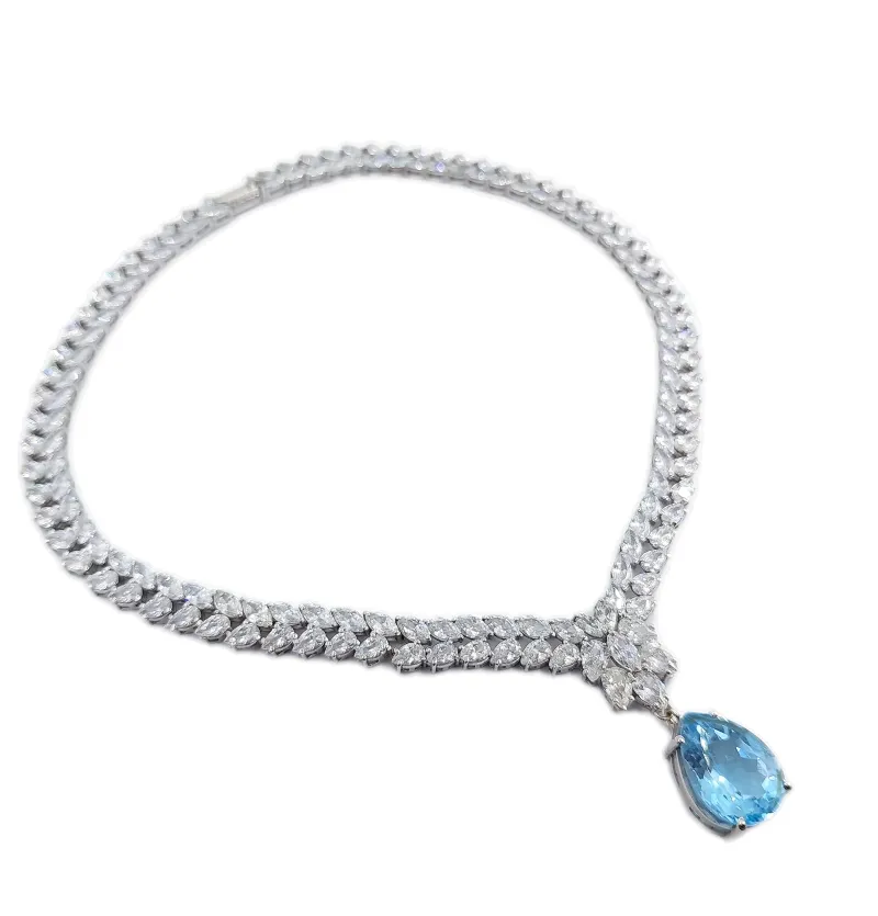 سرویس طلای سفید آویز اشک توپاز