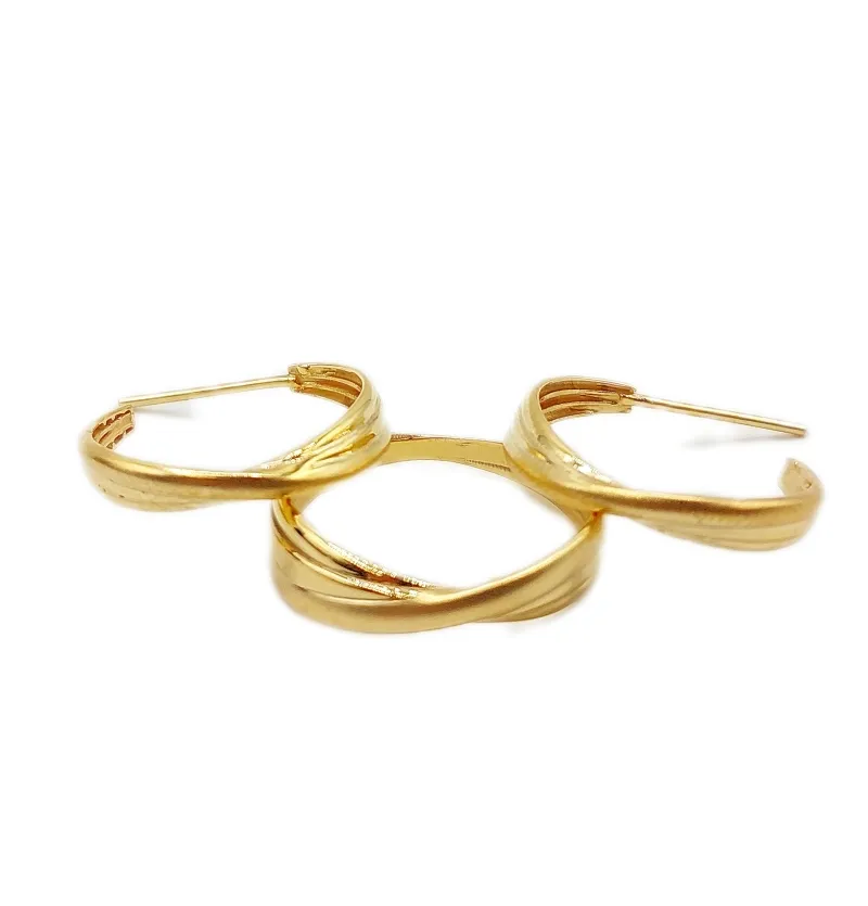 نیم ست زنانه طلا