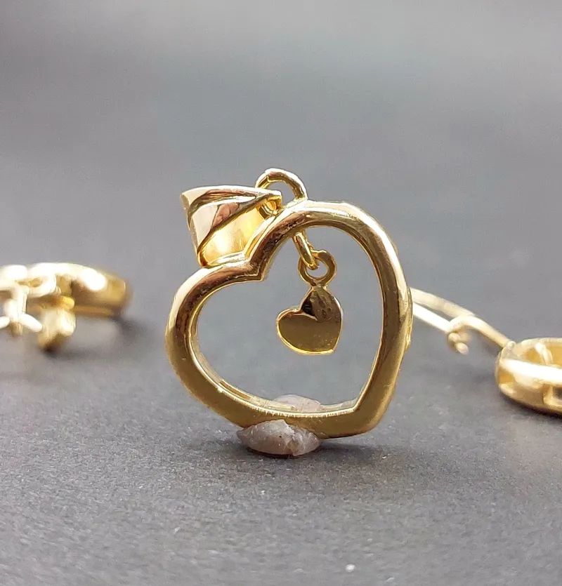 مدال قلب طلایی