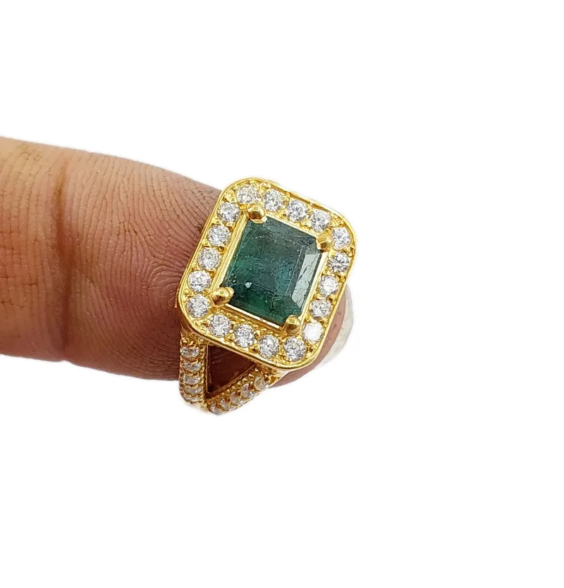 انگشتر زمرد