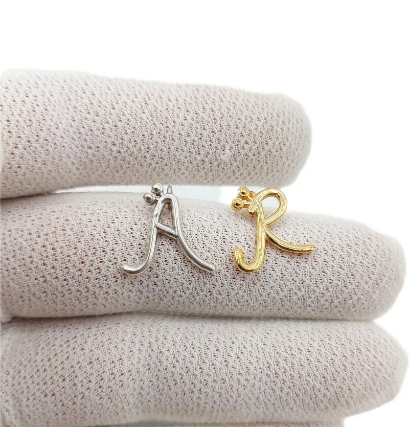 پلاک حروف لاتین